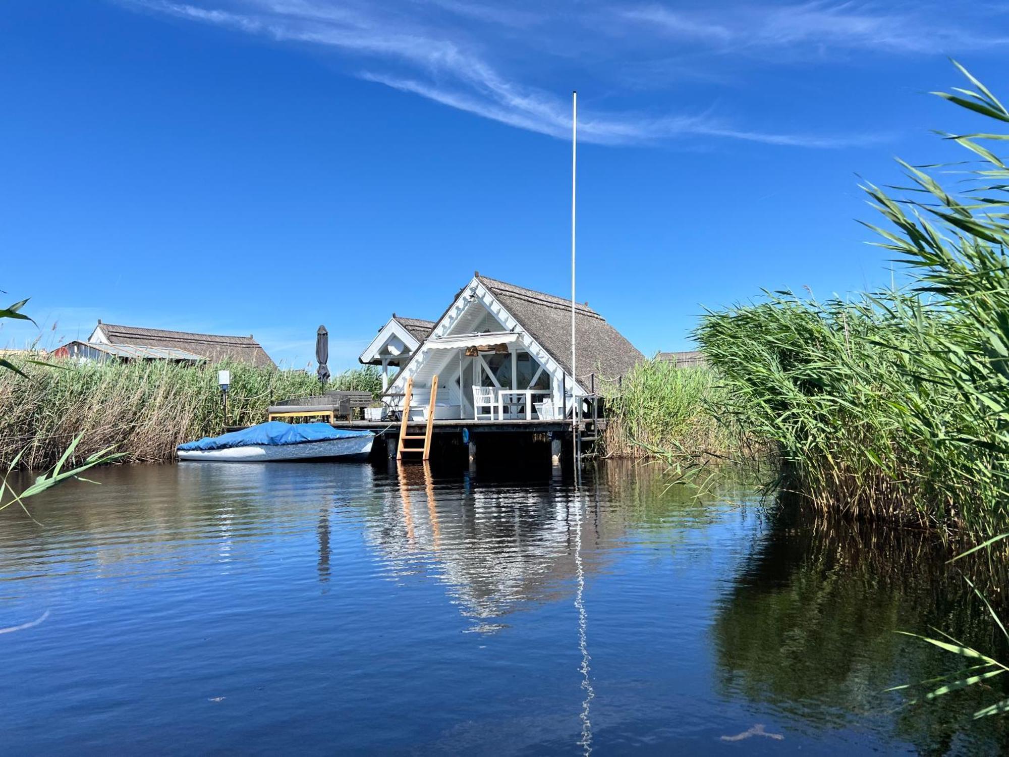 Seehuette Neusiedlersee - Seehaus Inklusive Elektroboot Rust Ngoại thất bức ảnh