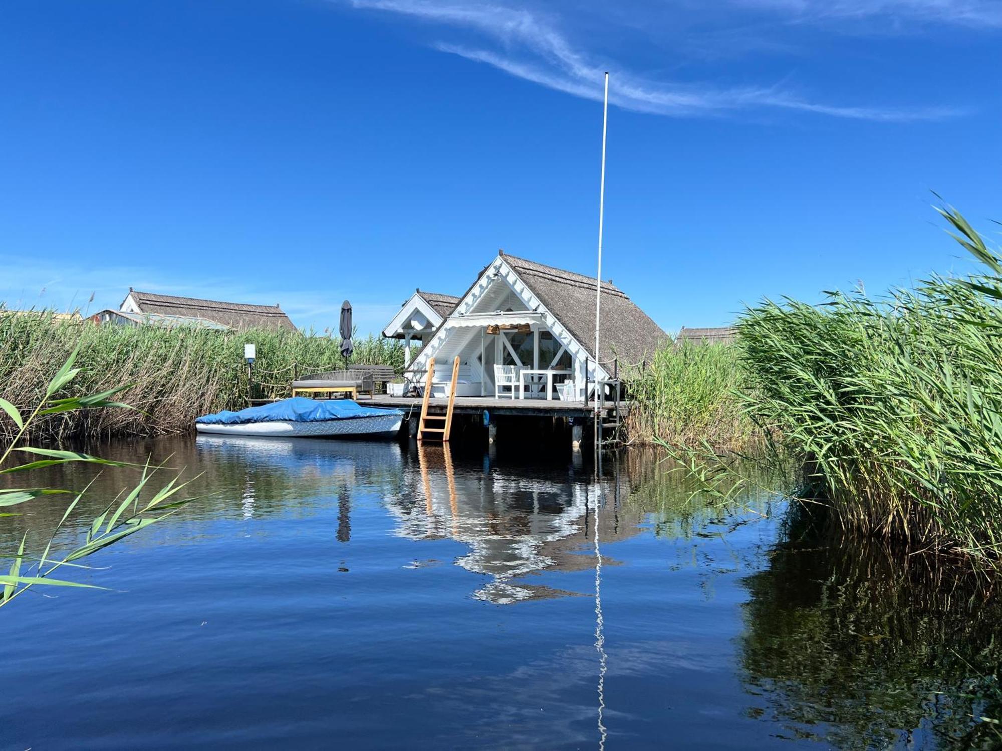 Seehuette Neusiedlersee - Seehaus Inklusive Elektroboot Rust Ngoại thất bức ảnh