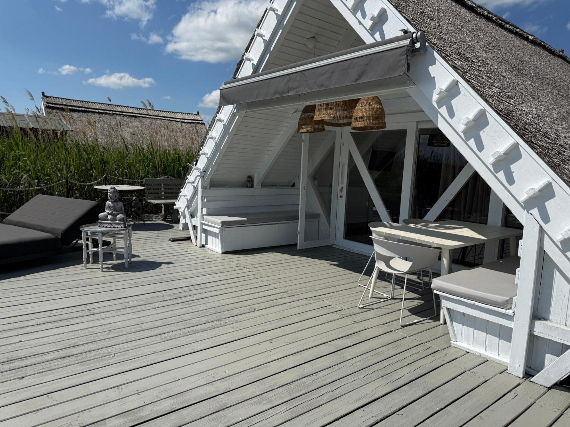 Seehuette Neusiedlersee - Seehaus Inklusive Elektroboot Rust Ngoại thất bức ảnh